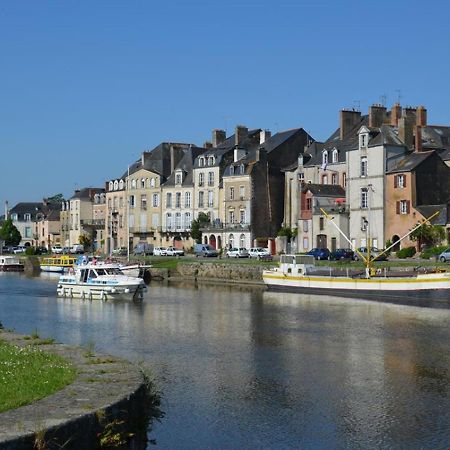 Spacieux T3 Lumineux Dans Quartier Historique Avec Wifi Redon Eksteriør bilde