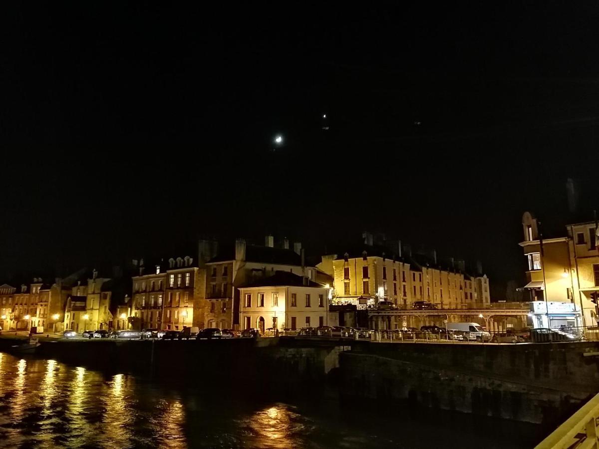 Spacieux T3 Lumineux Dans Quartier Historique Avec Wifi Redon Eksteriør bilde