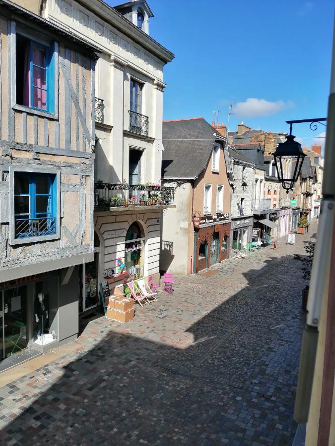 Spacieux T3 Lumineux Dans Quartier Historique Avec Wifi Redon Eksteriør bilde